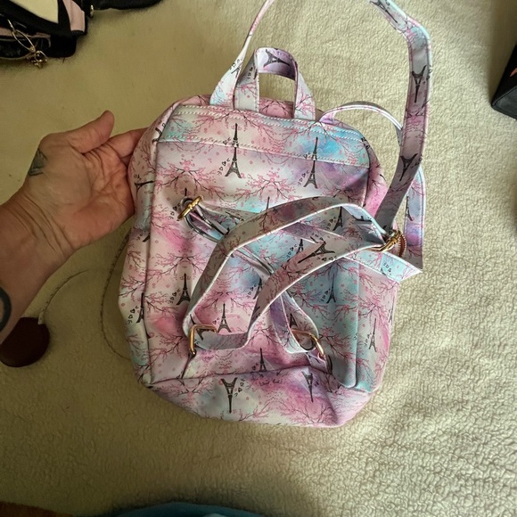 Backpack NWOT - Picture 2 of 7